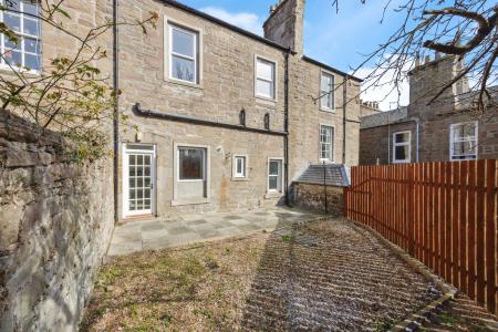 4 bedroom Town house to let in Springfield, Dundee, DD1