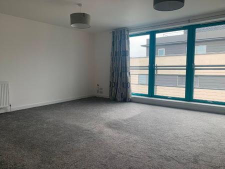 2 bedroom Flat to let in Panmure Court, City Quay, Dundee, DD1
