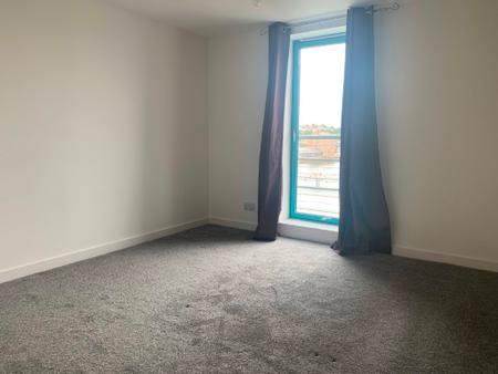 2 bedroom Flat to let in Panmure Court, City Quay, Dundee, DD1