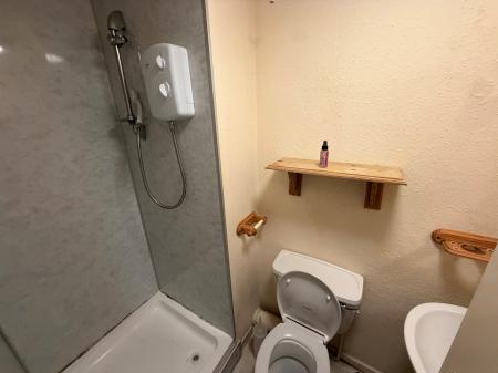 1 bedroom Flat to let in Blackness Street, West End, Dundee, DD1