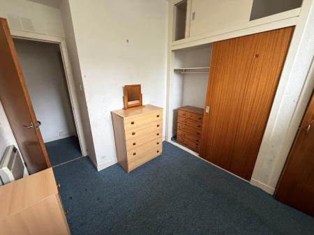 1 bedroom Flat to let in Forest Park Road, Dundee, DD1