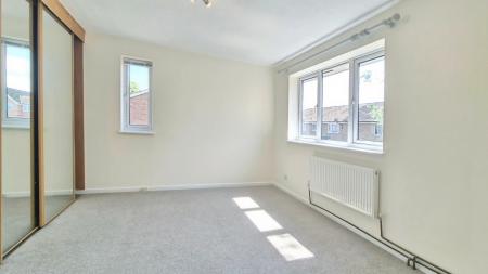 1 bedroom Cluster house to let in Longbrooke, Houghton Regis, LU5