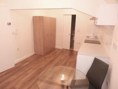 High Street North, Dunstable, LU6