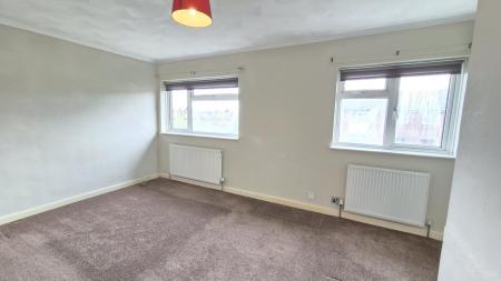 2 bedroom End of terrace house to let in Tithe Farm Road, Houghton Regis, LU5