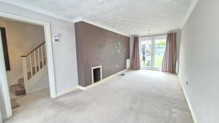 2 bedroom End of terrace house to let in Tithe Farm Road, Houghton Regis, LU5
