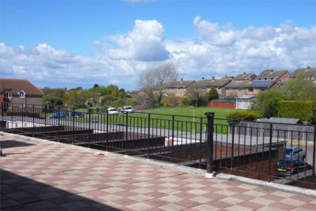 2 bedroom Flat to let in Lowther Road, Dunstable, LU6