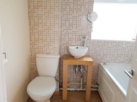 3 bedroom Terraced House to let in Elm Park Close, Houghton Regis, LU5