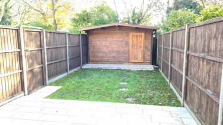 2 bedroom End of terrace house to let in Halleys Way, Houghton Regis, LU5