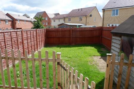 2 bedroom End of terrace house to let in Lotus Mews, Dunstable, LU6