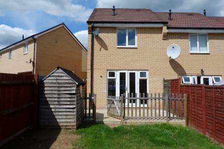 2 bedroom End of terrace house to let in Lotus Mews, Dunstable, LU6