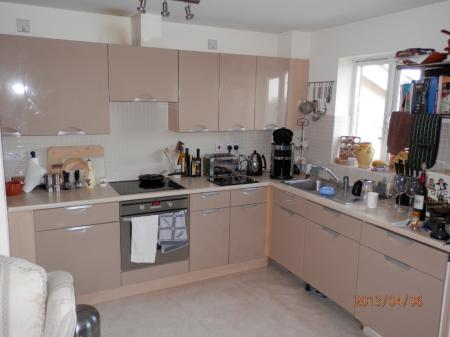2 bedroom Flat to let in Kiln Way, Dunstable, LU5