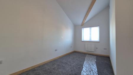 3 bedroom Detached house to let in Chiltern Road, Dunstable, LU6