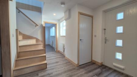 3 bedroom Detached house to let in Chiltern Road, Dunstable, LU6