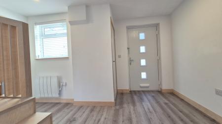 3 bedroom Detached house to let in Chiltern Road, Dunstable, LU6