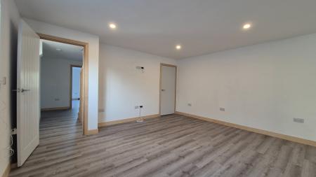 3 bedroom Detached house to let in Chiltern Road, Dunstable, LU6