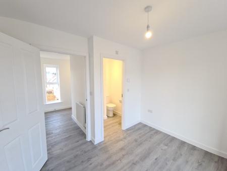 2 bedroom Flat to let in Tilling Green, Dunstable, LU5