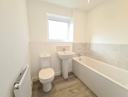 2 bedroom Flat to let in Tilling Green, Dunstable, LU5