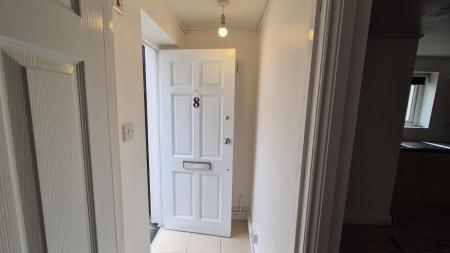 0 bedroom Studio flat to let in High Street South