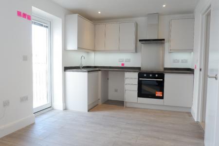 1 bedroom Flat to let in Maidenbower Avenue, Dunstable, LU6