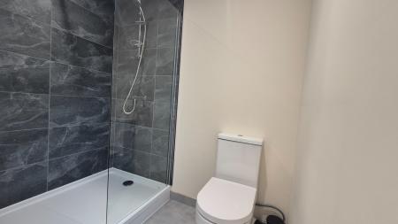 4 bedroom Semi-detached house to let in Gorham Way, Dunstable, LU5