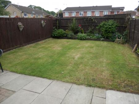 2 bedroom Semi-detached house to let in Longbrooke, Houghton Regis, LU5