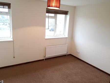 2 bedroom Semi-detached house to let in Longbrooke, Houghton Regis, LU5