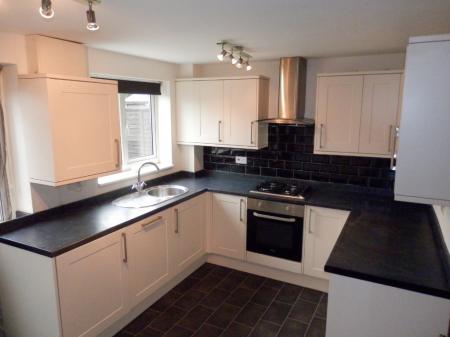 2 bedroom Semi-detached house to let in Longbrooke, Houghton Regis, LU5