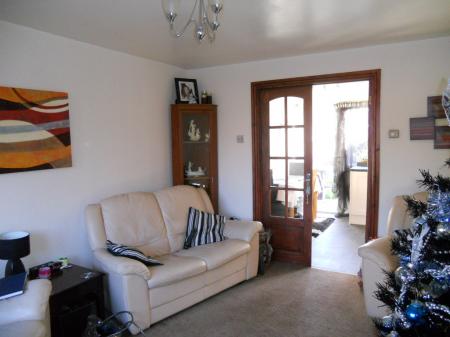 2 bedroom Semi-detached house to let in Longbrooke, Houghton Regis, LU5