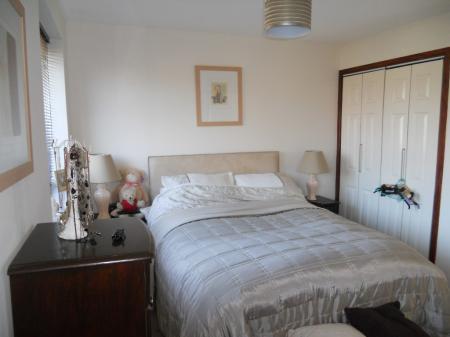 2 bedroom Semi-detached house to let in Longbrooke, Houghton Regis, LU5