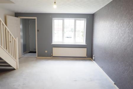 2 bedroom Terraced House to let in Tennyson Avenue, Houghton Regis, LU5