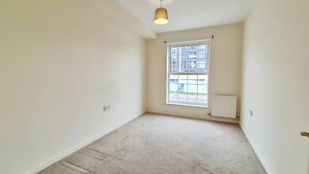 2 bedroom Flat to let in Church Street, Dunstable, LU5