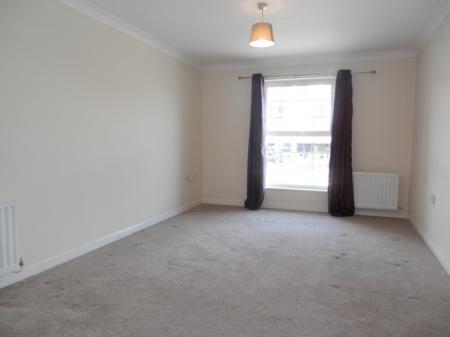 2 bedroom Flat to let in Church Street, Dunstable, LU5