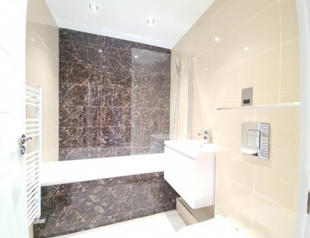 1 bedroom Flat to let in High Street South, Dunstable, LU6