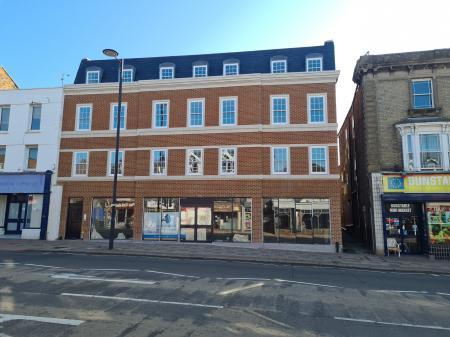 High Street South, Dunstable, LU6