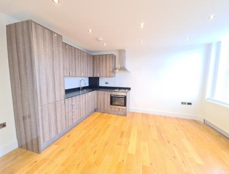 1 bedroom Flat to let in High Street South, Dunstable, LU6