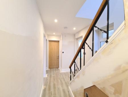 3 bedroom Semi-detached house to let in Walgrave Road, Dunstable, LU5