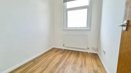 1 bedroom Flat to let in West Street, Dunstable, LU6