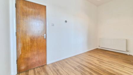 1 bedroom Flat to let in West Street, Dunstable, LU6