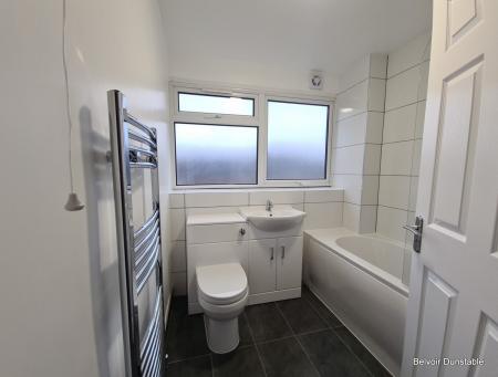 5 bedroom Terraced House to let in The Cedars, Dunstable, LU6