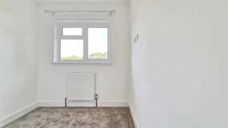 3 bedroom Terraced House to let in Thorn View, Houghton Regis