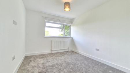 3 bedroom Terraced House to let in Thorn View, Houghton Regis