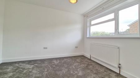 3 bedroom Terraced House to let in Thorn View, Houghton Regis