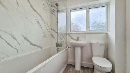 3 bedroom Terraced House to let in Thorn View, Houghton Regis