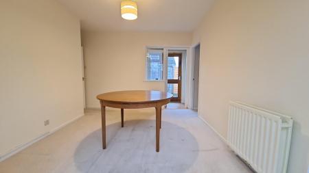 3 bedroom Bungalow to let in Langdale Road, Dunstable, LU6