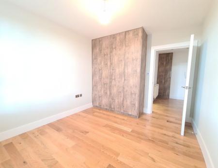 1 bedroom Flat to let in High Street South, Dunstable, LU6