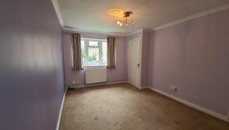 2 bedroom Terraced House to let in Longbrooke, Houghton Regis, LU5