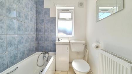 2 bedroom Terraced House to let in Britain Street, Dunstable, LU5