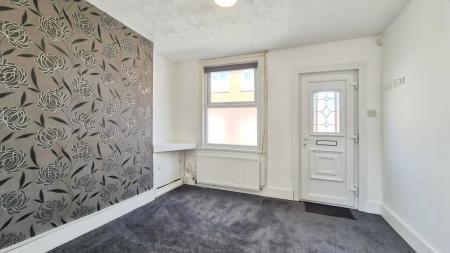 2 bedroom Terraced House to let in Britain Street, Dunstable, LU5