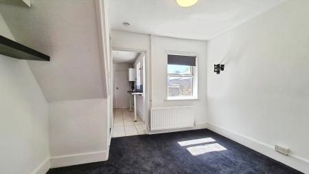 2 bedroom Terraced House to let in Britain Street, Dunstable, LU5