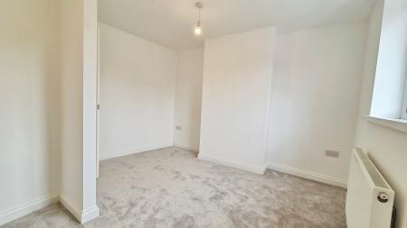2 bedroom Terraced House to let in East Street, Leighton Buzzard, LU7